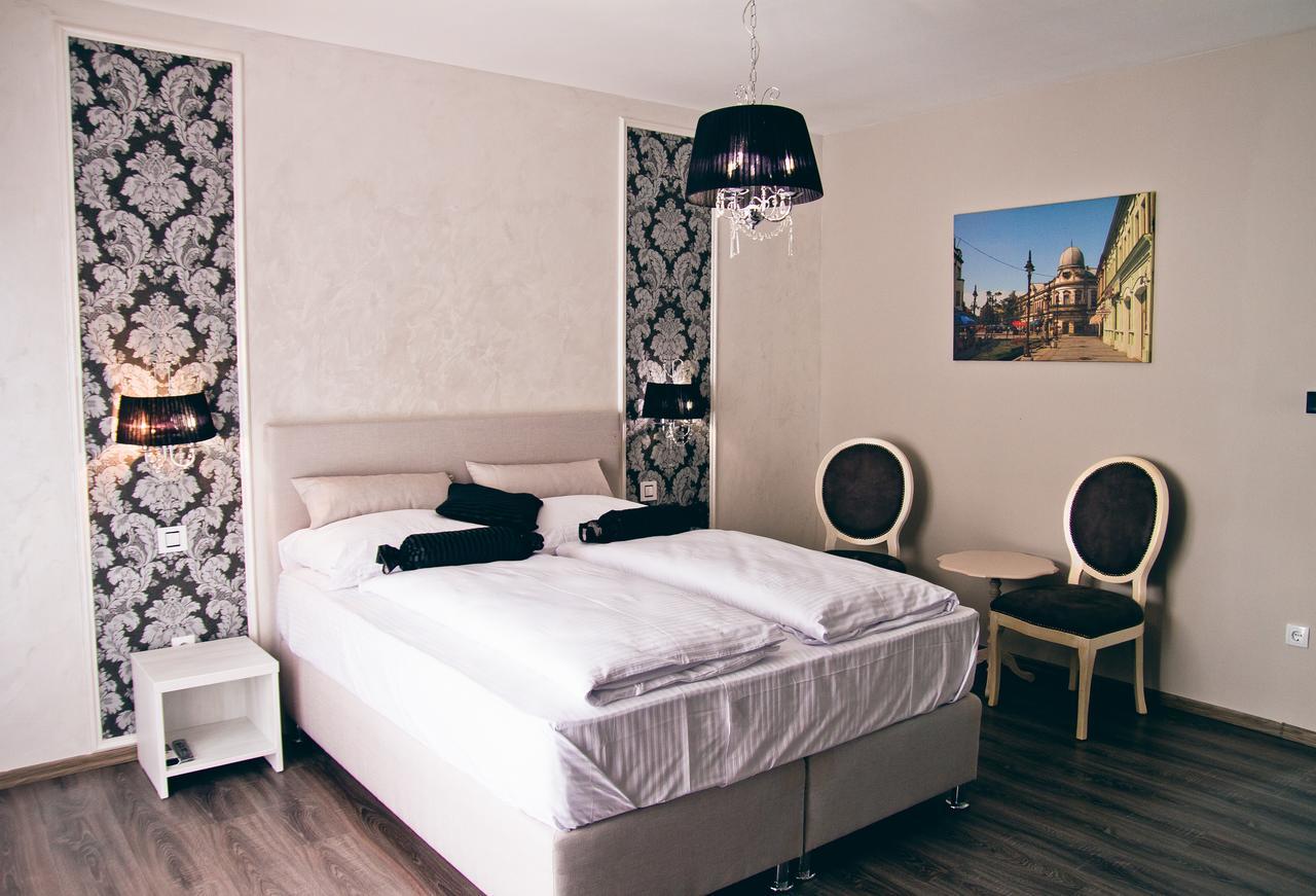 Hotel Bakarni Lonac Brcko Bagian luar foto