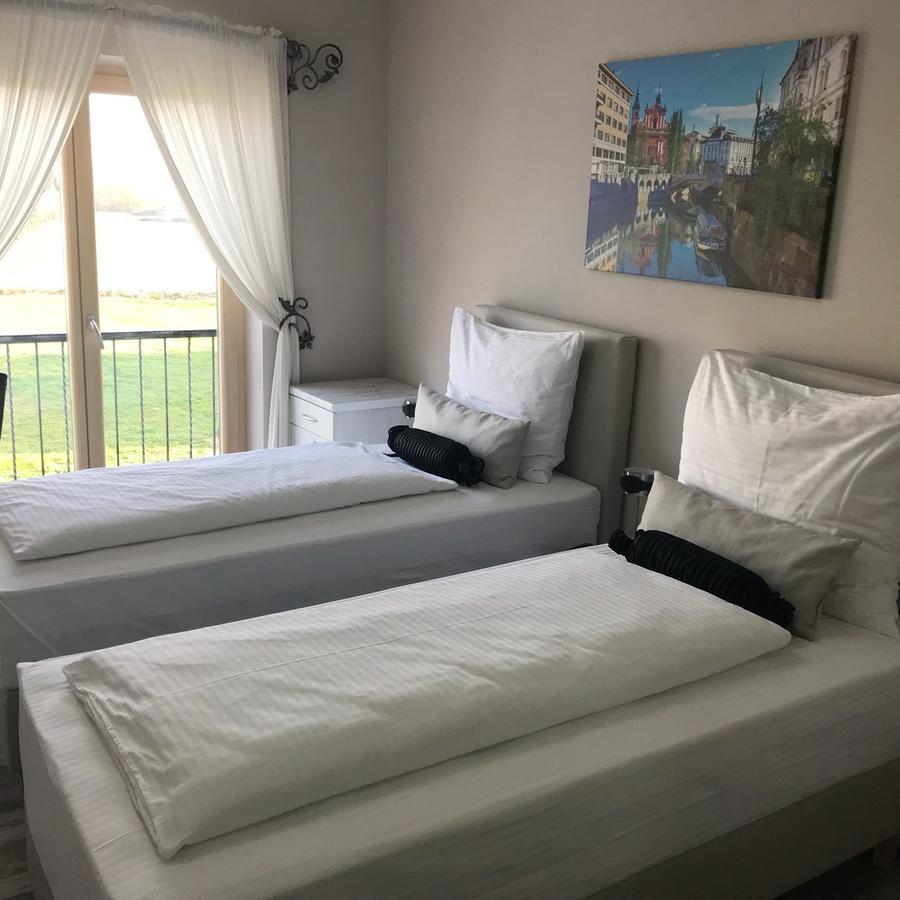 Hotel Bakarni Lonac Brcko Bagian luar foto
