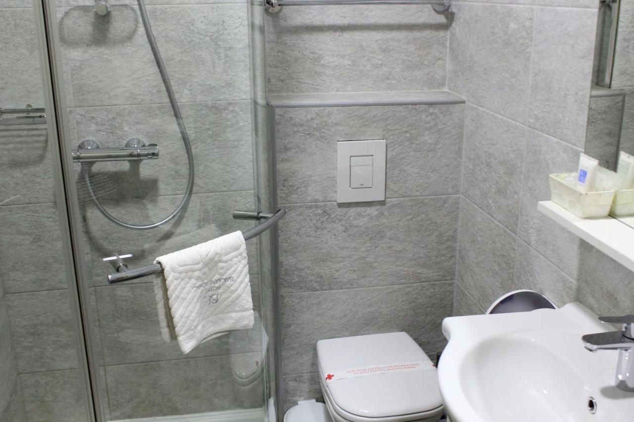 Hotel Bakarni Lonac Brcko Bagian luar foto
